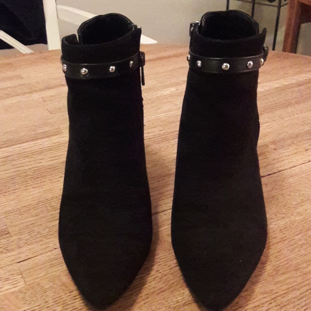 Black heeled booties